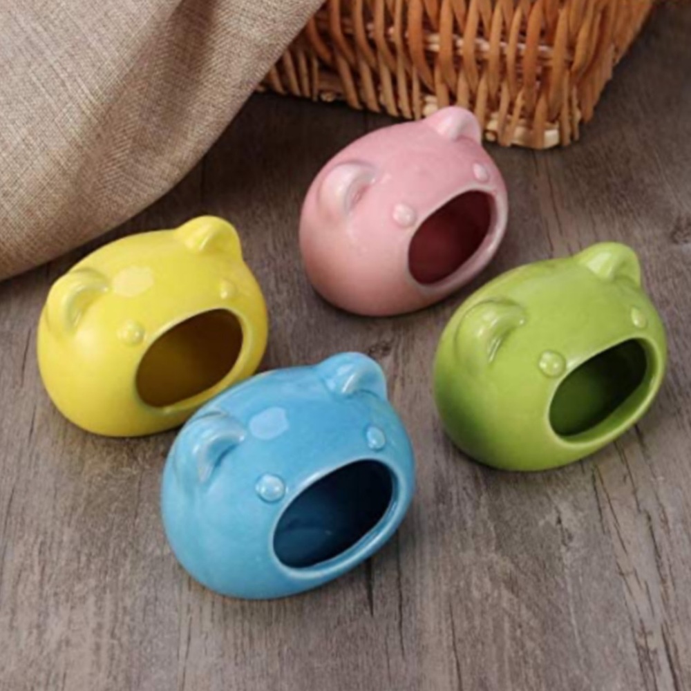 Cat Shaped Bedding House for Small Animals